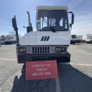 Ottawa T2 Yard Spotter Truck - 173HP, 5 Speed Automatic