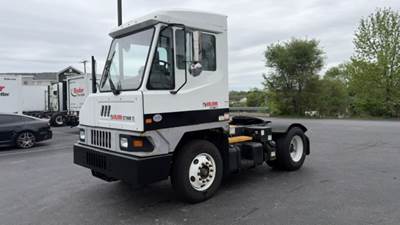 Ottawa T2 Yard Spotter Truck - 200HP, 6 Speed Automatic