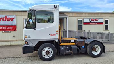 Ottawa T2 Yard Spotter Truck - 200HP, 6 Speed Automatic