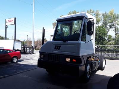 Ottawa T2 Yard Spotter Truck - 200HP, 6 Speed Automatic