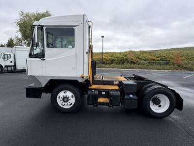 Ottawa T2 Yard Spotter Truck - 165HP, 6 Speed Automatic