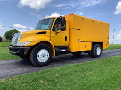 2007 4300 Chipper Truck
