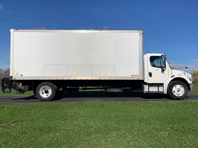 2014 Freightliner M2-106 with 22 Foot Morgan Box and Liftgate