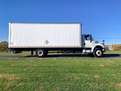 2017 International 4300 Box Truck