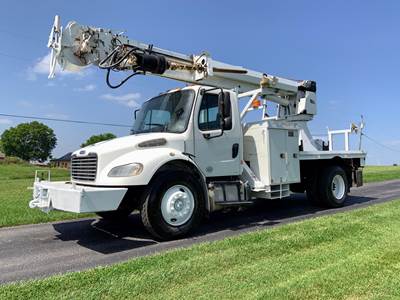 2013 Freightliner M2 106 Tracked Digger Derrick