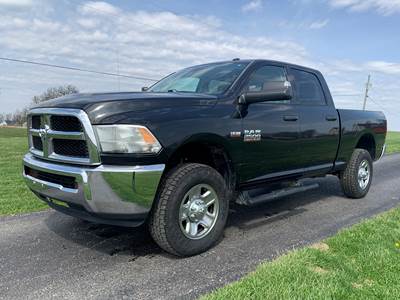 2017 RAM W2500 4x4 Crew-Cab Pickup Truck