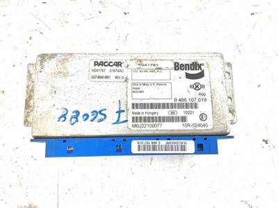 Bendix ABS Control Module for a 2011 Kenworth T660
