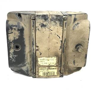 Meritor-Rockwell ABS Control Module for a 2007 Freightliner MT45 Chassis