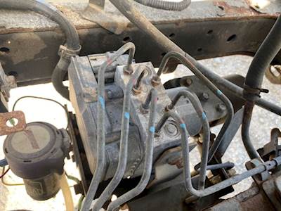 Mitsubishi FE ABS Control Module for a 2014 Mitsubishi FEC92S