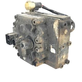 Wabco ABS Control Module for a 2004 Freightliner M2 106