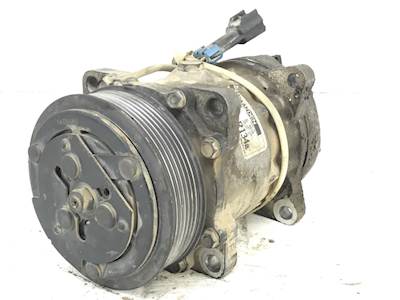 Chevrolet T7500 A/C Compressor
