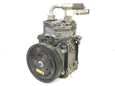 Freightliner FL112 A/C Compressor