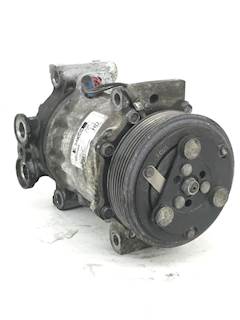 GMC C8500 A/C Compressor