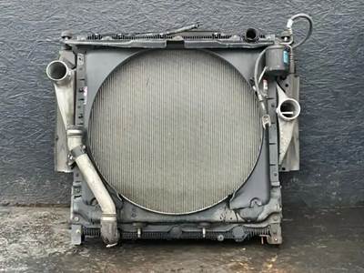Freightliner Cascadia 126 A/C Condenser