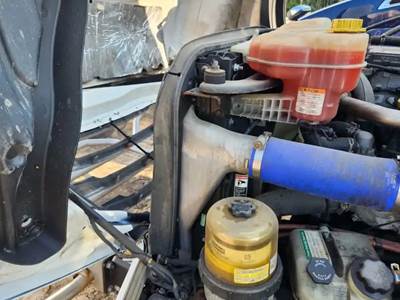 Freightliner Cascadia 126 A/C Condenser