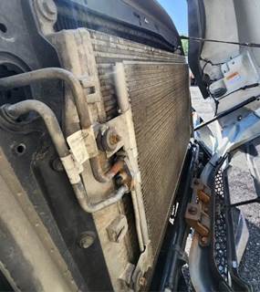 Freightliner Cascadia 126 A/C Condenser