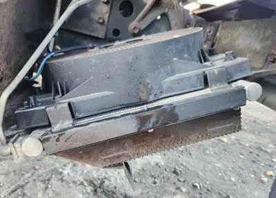 Isuzu NPR HD A/C Condenser for a 2005 Isuzu NPR-HD