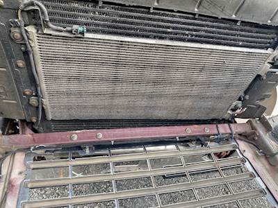 Mack Pinnacle CXU613 A/C Condenser for a 2012 Mack CXU613