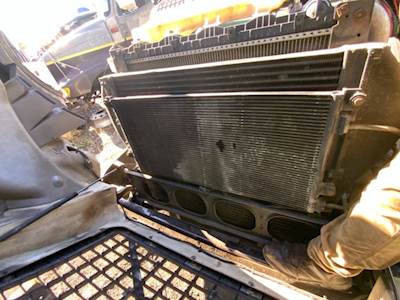 Volvo VNL A/C Condenser