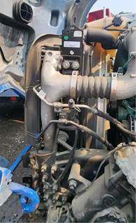 Volvo VNL A/C Condenser