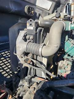 Volvo VNL A/C Condenser