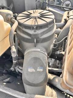 Chevrolet C7500 Right Air Cleaner / Air Filter Housing