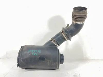 Ford F-650 Air Cleaner / Air Filter Housing