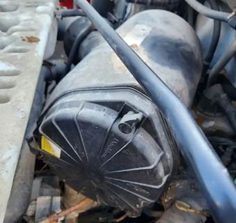 Ford F-650 Air Cleaner / Air Filter Housing