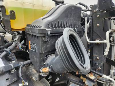 Ford F-650 Right Air Cleaner / Air Filter Housing