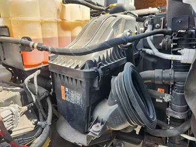 Ford F-750 Right Air Cleaner / Air Filter Housing