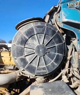 Ford LT9522 Louisville 122 Left Air Cleaner / Air Filter Housing