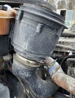 Freightliner 114SD Right Air Cleaner / Air Filter Housing