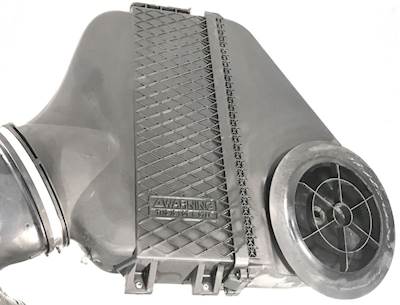 Freightliner Cascadia 125 Air Cleaner / Air Filter Housing