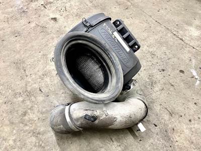 Freightliner Columbia 120 Right Air Cleaner / Air Filter Housing