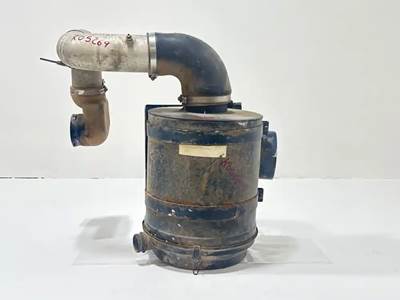 Freightliner FL70 Right Air Cleaner / Air Filter Housing