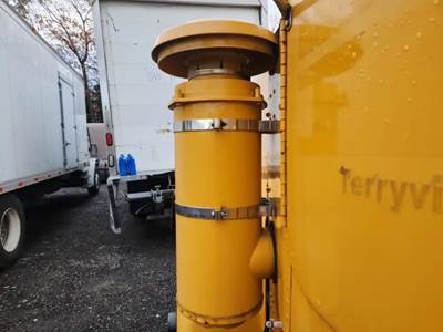 Freightliner FLC Left Air Cleaner / Air Filter Housing