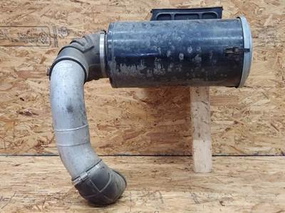 Freightliner FLD112SD Air Cleaner / Air Filter Housing