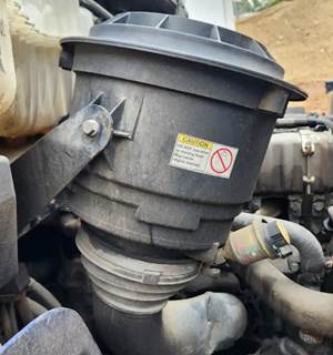 Freightliner M2 106 Right Air Cleaner / Air Filter Housing