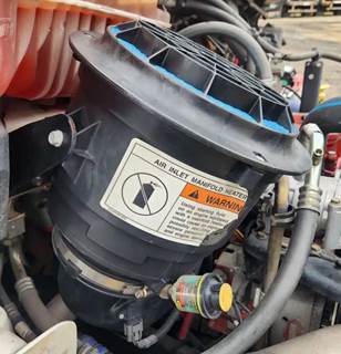 Freightliner M2 106 Right Air Cleaner / Air Filter Housing