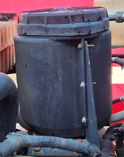 GMC C7500 Right Air Cleaner / Air Filter Housing