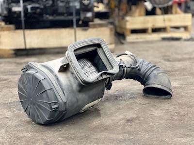 Hino 268 Right Air Cleaner / Air Filter Housing