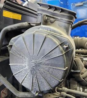 Hino 268 Right Air Cleaner / Air Filter Housing