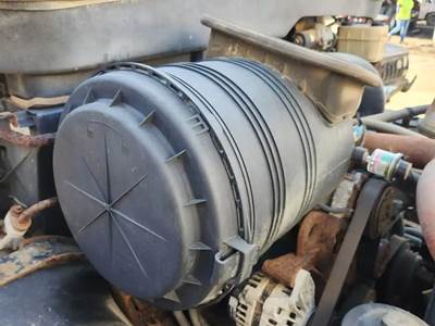International 4200 Right Air Cleaner / Air Filter Housing