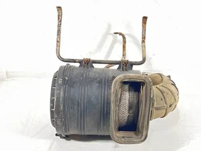 International 4300 Right Air Cleaner / Air Filter Housing