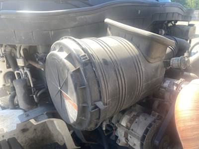 International 4300V Right Air Cleaner / Air Filter Housing