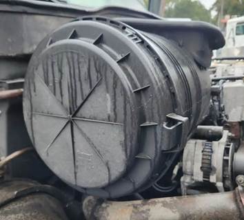 International 4400 Right Air Cleaner / Air Filter Housing