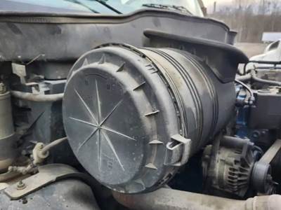 International 4400 Right Air Cleaner / Air Filter Housing