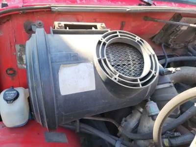 International 4700 Right Air Cleaner / Air Filter Housing