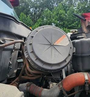 International 7400 Right Air Cleaner / Air Filter Housing