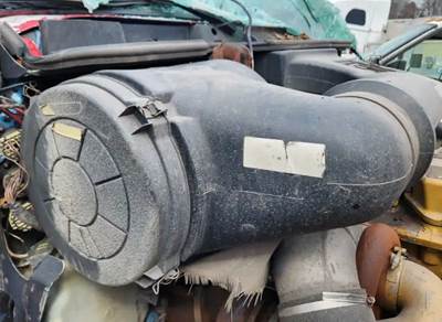 International 9400i Right Air Cleaner / Air Filter Housing